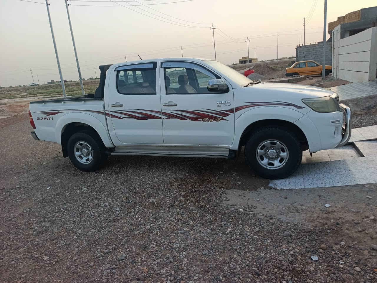 بيهه صبغ حزام بدون ظربه بدون دواخل المكان ميسان قضاء علي الغربي السعر 165 وبيه مجال ... 
فور ويل 2014 رقم ميسان بسمي تحويل ثاني يوم سنويه جديده هزه جديده رقم انگليزي سياره جاهزه ***********
