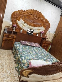 غرفه نوم للبيع مستخدمه شي قليل السعر 900 وبيها مجال  الرقم لل استفسار ...