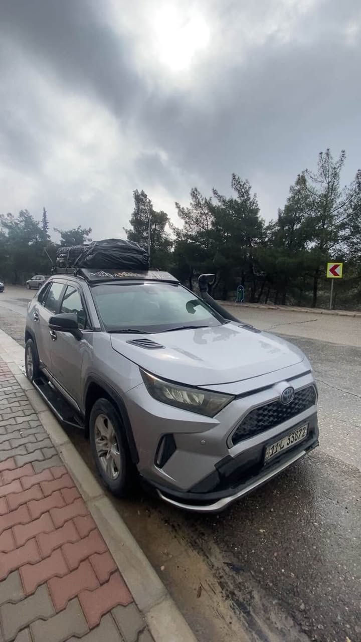 Rav4 2023 LE
رقم بغداد باسمي تحويل ثاني يوم ماشية 75 الف كيلو حقيقي
السيارة حادثها جانبي ٣ قطع باب وجاملغ مبدل وباب نفسه مصلح جهه
الراكب بدون ايرباك
السياره عليها دوسات جانبية وسيبايه وشوته و درج بلادي
رقم بغداد تحويل ثاني يوم 
***********
مكانهة بغداد حي الخضراء
