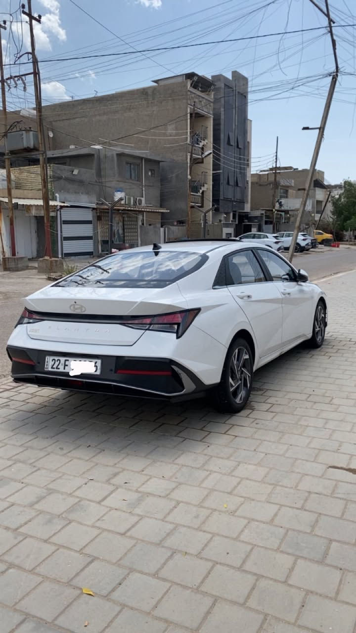 السلام عليكم النترا ٢٠٢٤ تجميع صيني فول ١/١ ماشية ٤٨ الف بدون صبغ بيها بارد بسيط ب الباب الخلفي ورصعة ب الدوسة غير هذني كفالة رقم اربيل شرط التحويل سنوية وهزة مساقطة سعر ١٤٠ ورقة وبيها مجال مكاني بغداد نفق الشرطة حي حطين ***********
