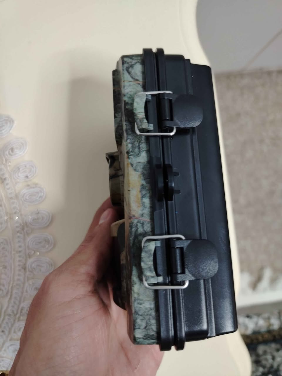 کامێرای چاودێری ئاژەڵ و باڵدە 
فوول کوالێتی ئەتوانێ بۆ ماوەی چەند ڕۆژ ئیش بکات بێ کێشە فەڕەنسیە ئەتوانی زمانەکەی بگۆڕی بەرنامەکانی بەدەسی خۆتە شوێن میمۆری هەیە بۆ خەزنکردنی ڤیدۆکان 8پیلیشی ئەتوانی تێ بکەی خۆی بە 2 پیلیش ئیشی خۆی ئەکا شوێن usb یشی هەیە بۆ مامەڵەو زانیاری زیاتر پەیوەندی بکە
نرخی 35هەزار 
شوێن سلێمانی گەیاندن هەیە ***********/*********** السليمانية, العراق
