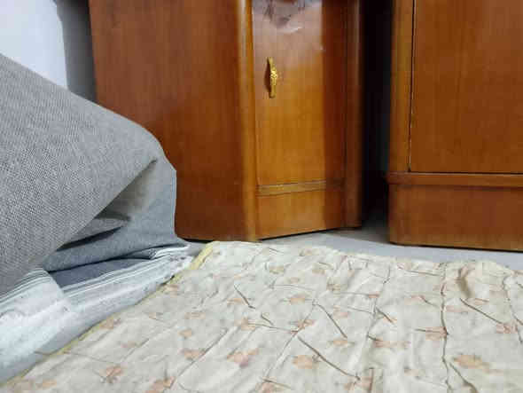 السلام عليكم غرفه خشب عراقيه اصلي وهذني الصور وشوفو رقم(***********)ابو امير
