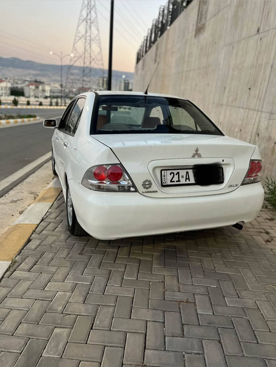 سەرەتا بەناوی خوای گەورەو میهرەبان ✨🕋
لانسەری بەلقیس سپی پاکەتی
مۆدیل 2007
مەکینە گەورە
سەنەوی تا 2028تازەیە
تایەی تازەی لەژیرە 
تەقەو رەقەی هیج هیج نییە 
بەشەرتی گیرو مەکینە 
تەبرید ئیشەکات زۆر زۆر ساردە
لایتەکەی گلۆپی زەردی زۆر بەقوەتی لەسەرە هی ریگای خاریجییە فولەکەی لیدی سپییە
فوول فووول مواسەفاتە 
سێ پەرجەی پیشی لەگەل جەمەلغی دوای بۆیاخە بی ناوگرتن 
سەیارەکە تا بلی زۆر زۆر جوانە و ناوازەیە 
نرخی٧٥وەرەقەو مەجالیکی کەم
تکایە تکایە🚫 
ئەگەر موشتەری نیت سەرمان مەیەشینە لەگەل ریزدا 
بەس جوابی تەلەفون ئەیەمەوە جات مەکەن جواب نایەمەوە السليمانية, العراق


**إذا كنت صاحب هذا الإعلان وتريد حذفه لأي سبب، رجاءا أرسل رسالة إلى الدعم الفني**