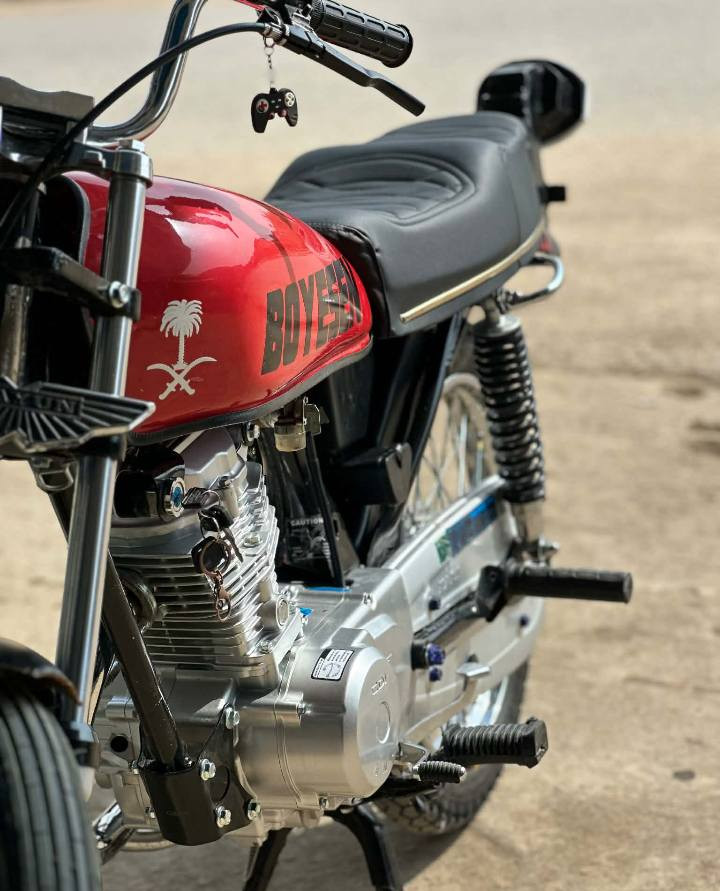 سلام عليكم دراجه تعممير 2026 مكينه نامه اصلي  اوراق اصولي شاصي مال بارت محور بوريه دراجه كفاله عامه مال جناي سعر مليون وخمسين وبيه مجال لشراي هاذه رقم الهاتف ***********
