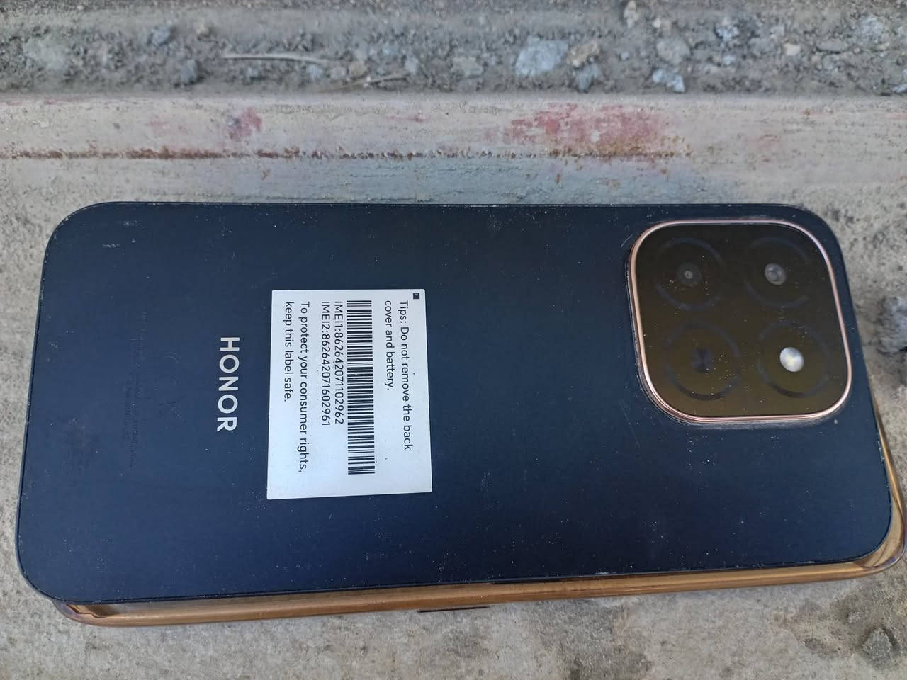 السلام عليكم
جهاز للبيع 
نضيف حيل 
بس شاشة مبدلة وصلية 
سعر 150بي مجال


**إذا كنت صاحب هذا الإعلان وتريد حذفه لأي سبب، رجاءا أرسل رسالة إلى الدعم الفني**