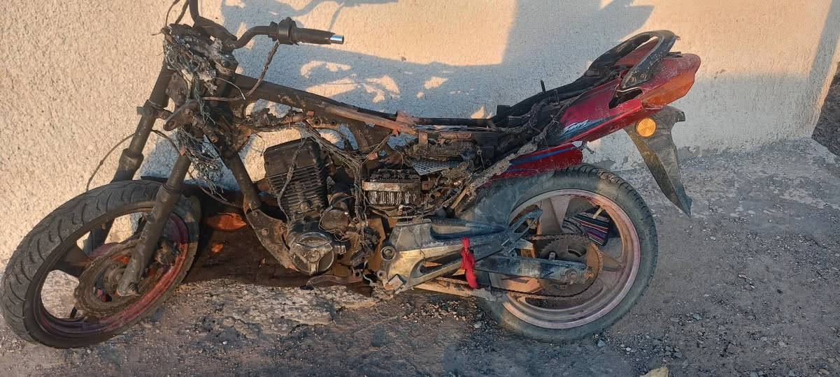 سلام عليكم دراجه بونده للبيع محتركه مكينه مابيها شي مكينه مال ستوته وياله وتايرات مابيهن شي الي يريده يراسلني خاص او واتساب ***********
