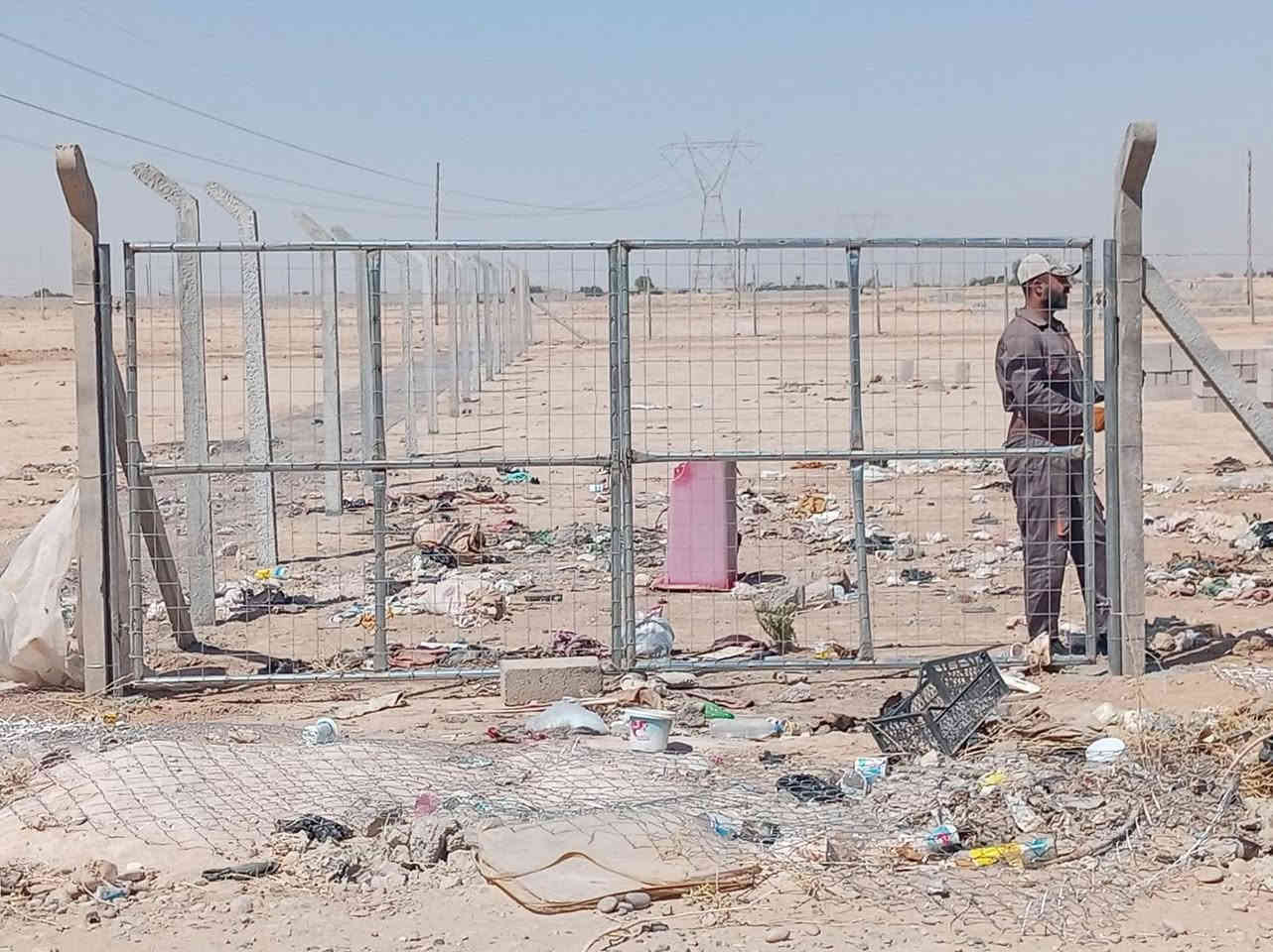 السلام عليكم ورحمه الله وبركاته 
معمل الامير لعمل اسيجة الBRC وبأنسب الاسعار وافضل المواد وكادر مميز وانجاز سريع الاسعار تبدأ من ال8الف للمتر الواحد ال11الف حسب نوع السيم الي تختاره مكان المعمل قرية عوينات 
للاستفسار الاتصال على الارقام التاليه ***********
***********
