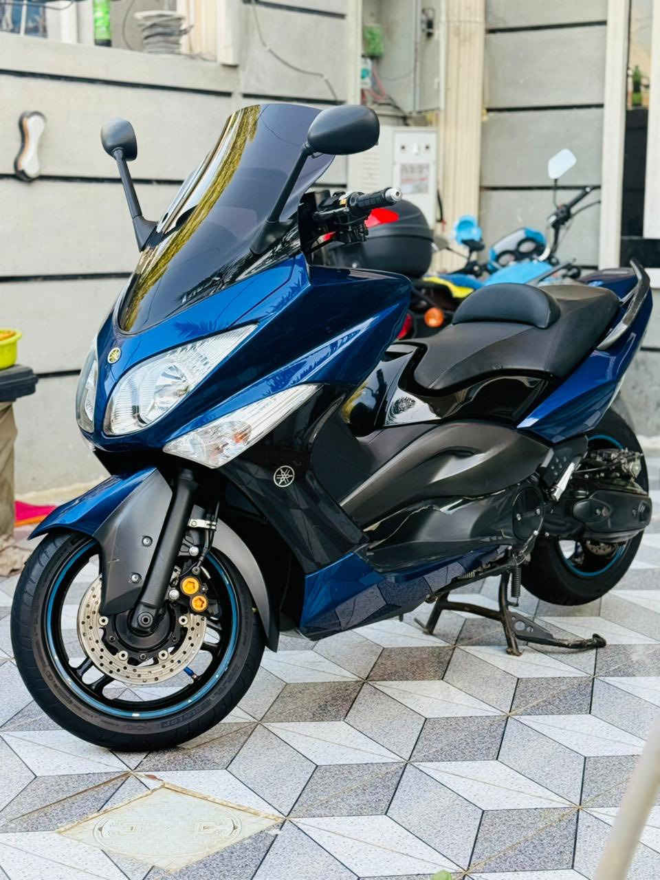 سلام عليكم
دراجه تماكس ٢٠١١دراجه كفله عامه

دراجه ٣اسويجات

***********
