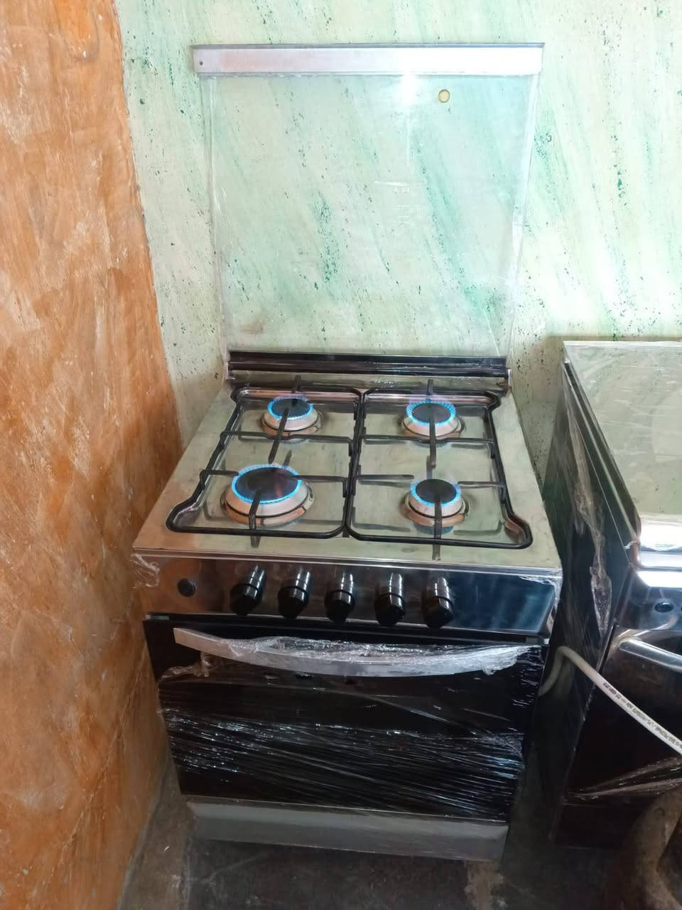 اغراض للبيع مكان بغداد  للاستفسار راسلو واتساب ***********
