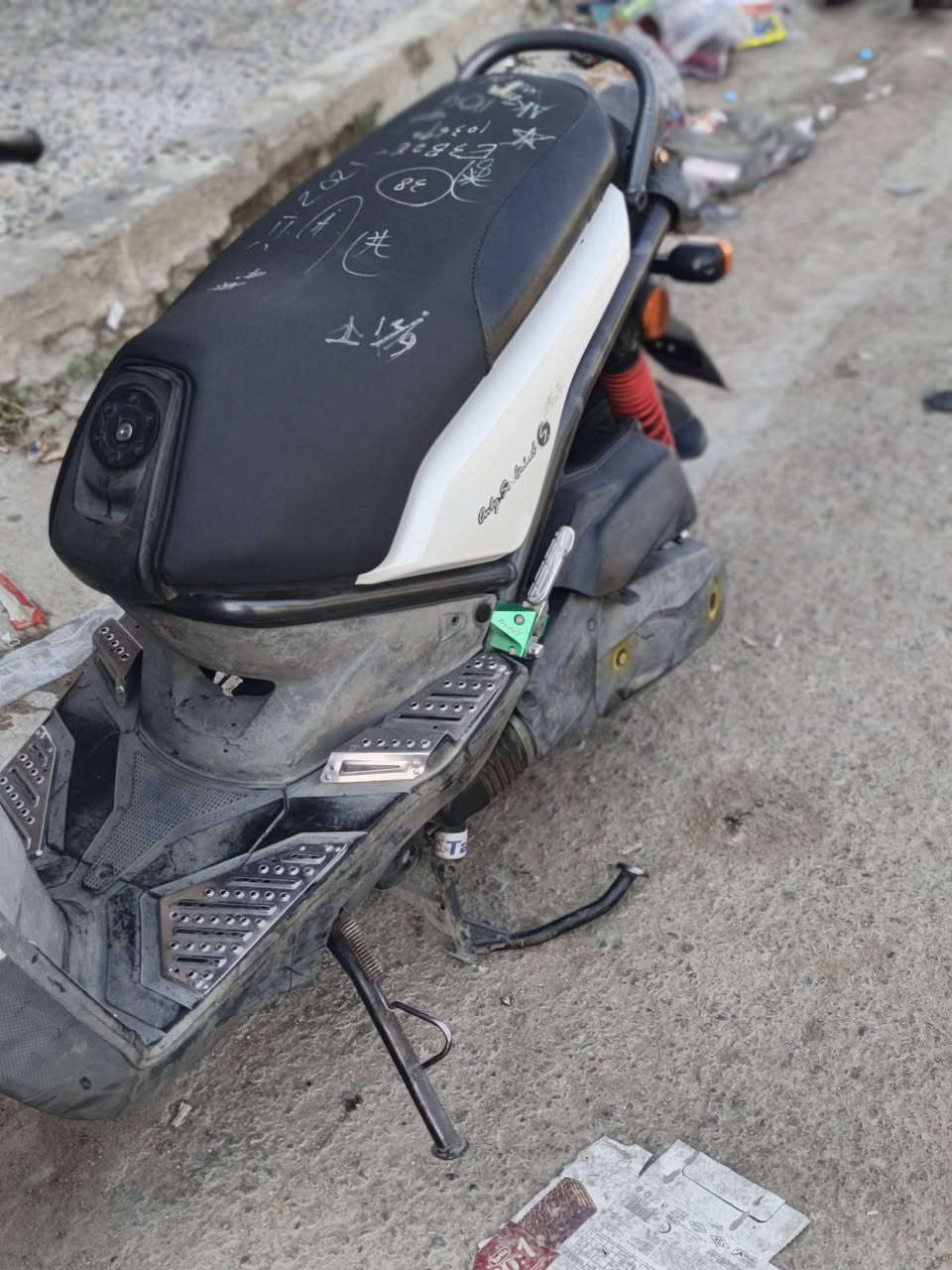 سكنس جبلي للبيعع٢٠٠٨   كفاله عامه  رمبه قبل شهر نزلته مكفوله كفاله عامه من كلشي رقم الهاتف ***********
