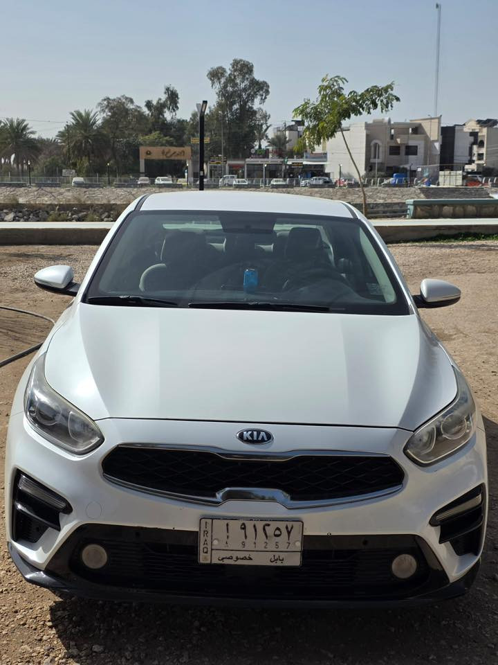 السلام عليكم ....
سيراتو خليجي للبيع
موديل 2019
بيها بارد فوك الجاملغ الخلفي شبر تقريبا 
ماشيه 160 km
السعر ١٤٠ 

0782 211 6671
مكانها حله/حي الجزائر
