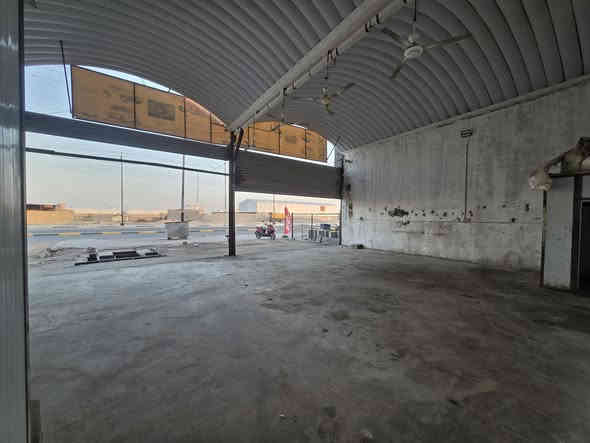 محل للإيجار على طريق العوجة قرب معمل الثلج مجاور الاروائي
 المساحة ١٢٥
الواجهة ١٢.٥ النزال ١٠ 
***********
