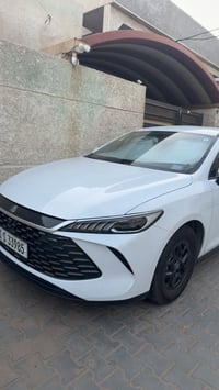 ByD موديل ٢٥  سياره مكفوله من الشخط  ماشيه ٣٠٠٠ مكان السياره بغداد الح...