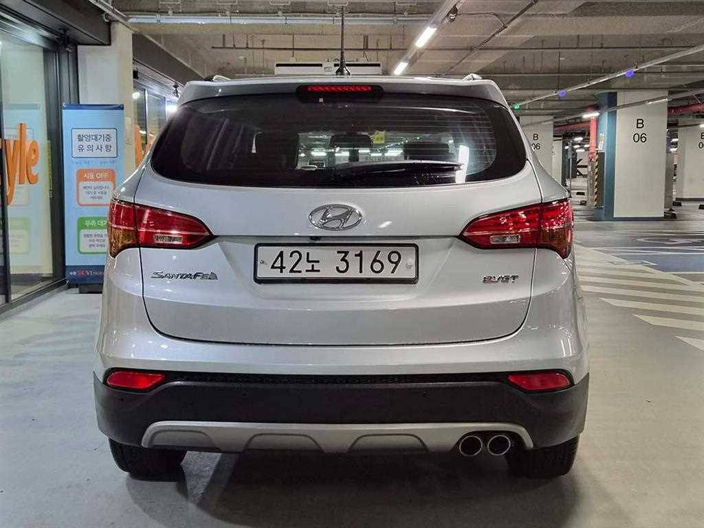 [هيونداي] سانتا في DM - ديزل - دفع ثنائي (2WD) - محرك 2.0 - فئة Premium موديل 2013 | ناقل حركة أوتوماتيكي | ديزل | المسافة المقطوعة: 211,735 كم 4,052 دولار أمريكي

[HYUNDAI] Santa Fe DM Diesel 2WD 2.0 Premium
2013AutomaticDiesel211,735km
USD 4,052

تصدير مباشر من كوريا الجنوبية: سيارات مستعملة عالية الجودة! 🚗
أفضل العروض على السيارات الكورية المستعملة متاحة الآن!
✅ الحالة: عداد مسافات منخفض وجودة ممتازة (الفئة A).
✅ الخدمات اللوجستية: شحن سريع إلى روسيا، وأفريقيا، والدول العربية، وآسيا الوسطى، والشرق الأوسط.
✅ الخدمات: فحص شامل للسيارة + إنجاز كافة إجراءات التصدير.
📩 أرسل رسالة للحصول على قائمة المخزون والأسعار المحدثة! واتساب: +8617507080760 
#usedcars #usedcarsforsale #usedcarsales #exportcarkorea #ExportCarsFromKorea #KoreaCarTrade #importcarskorea 
#سيارة مستعملة#مستخدمين #مستخدم__نضيف 
#موقع بيع السيارات المستعملة #بيع المركبات


**إذا كنت صاحب هذا الإعلان وتريد حذفه لأي سبب، رجاءا أرسل رسالة إلى الدعم الفني**
