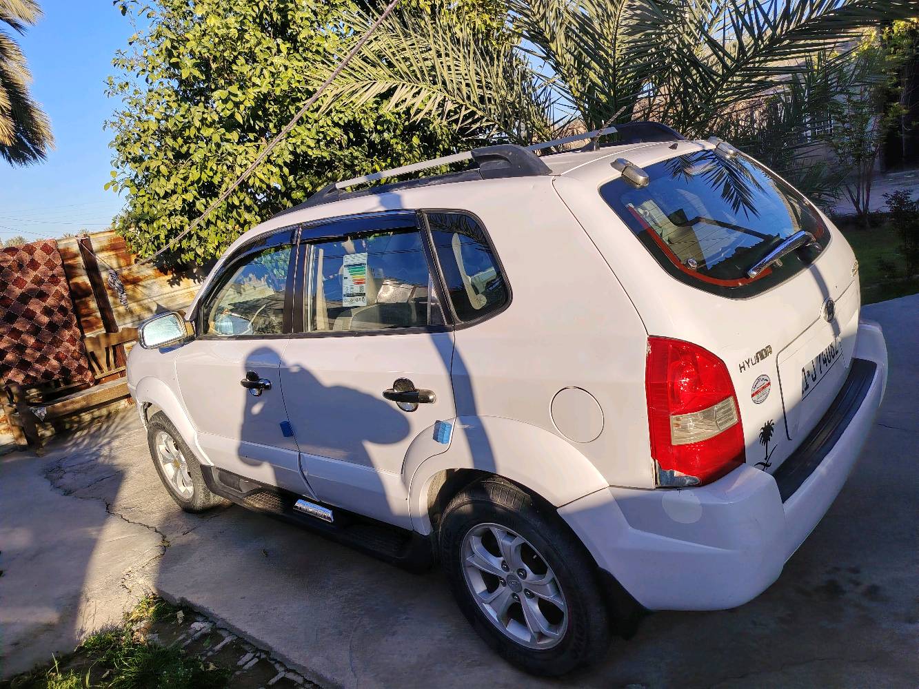 السلام عليكم اخوان توكسان موديل2009 سياره خير من الله سونارها مرفق بالصور مكانها بغداد رقمها بغداد محركها2000 سيارة بأسمي تحويل ثاني يوم والسعر بي مجال اتصل وتأمر اتصل على //***********///***********