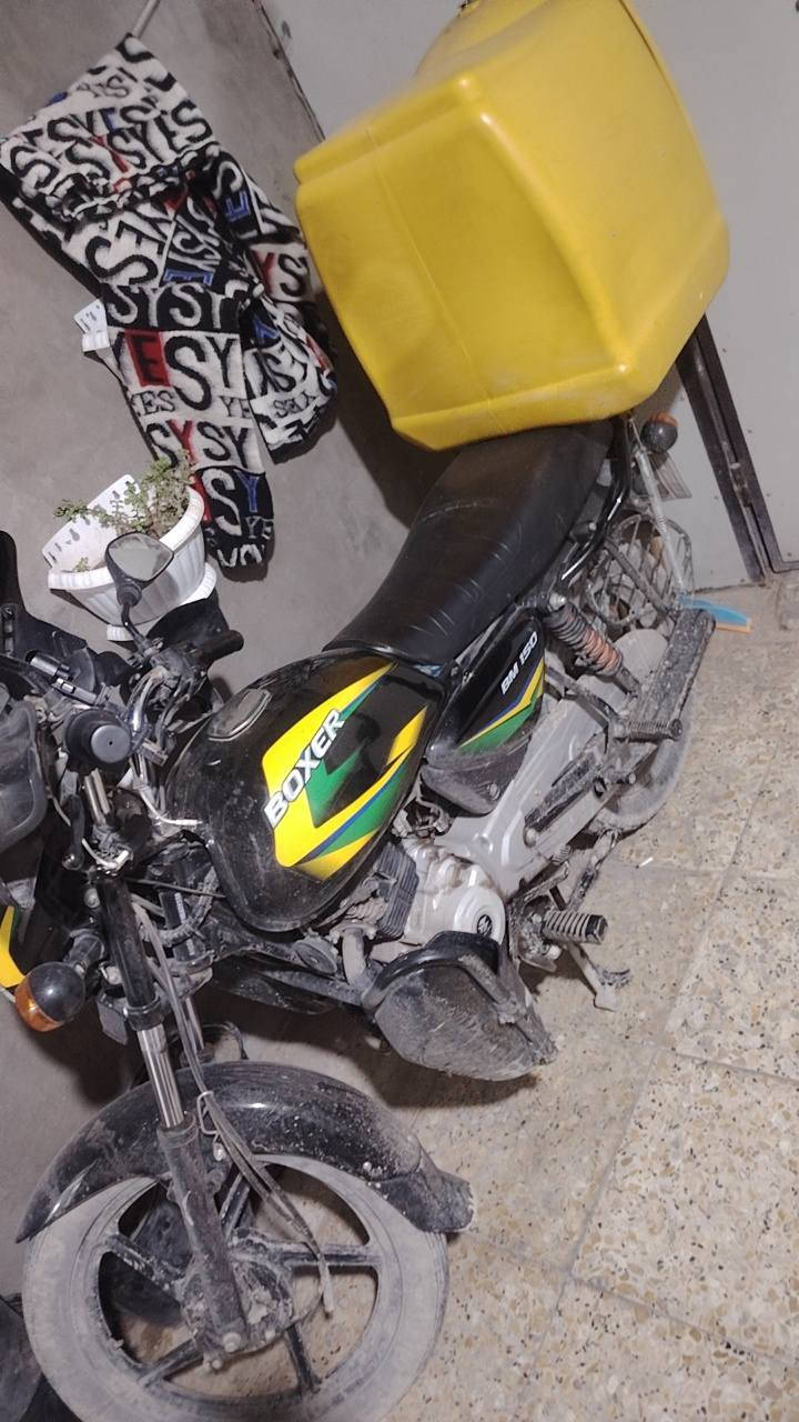 السلام عليكم عندي دراجة بوكسركلاسك موديل 2023مرقم تحويل ثاني يوم السعر مليونين 200وبيهة مجال العنوان بغدادالبياع  تفاصيل اكثر وتساب ‏‪***********‬
