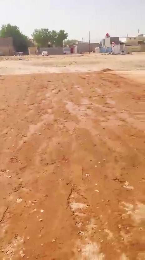 بيع مستعجل  سعر مناسب  
عرصة للبيع  مساحة 100متر 
واجهه 6.25 ونزال 16
نظيفه ومحدوله جاهزه حتى خريطة جاهزة 
حي الامام الحسن  مقابيل الرادار تيل 50 قريب  الشارع. قرب فلكة المطار حي مسكون 
للاستفسار ***********
