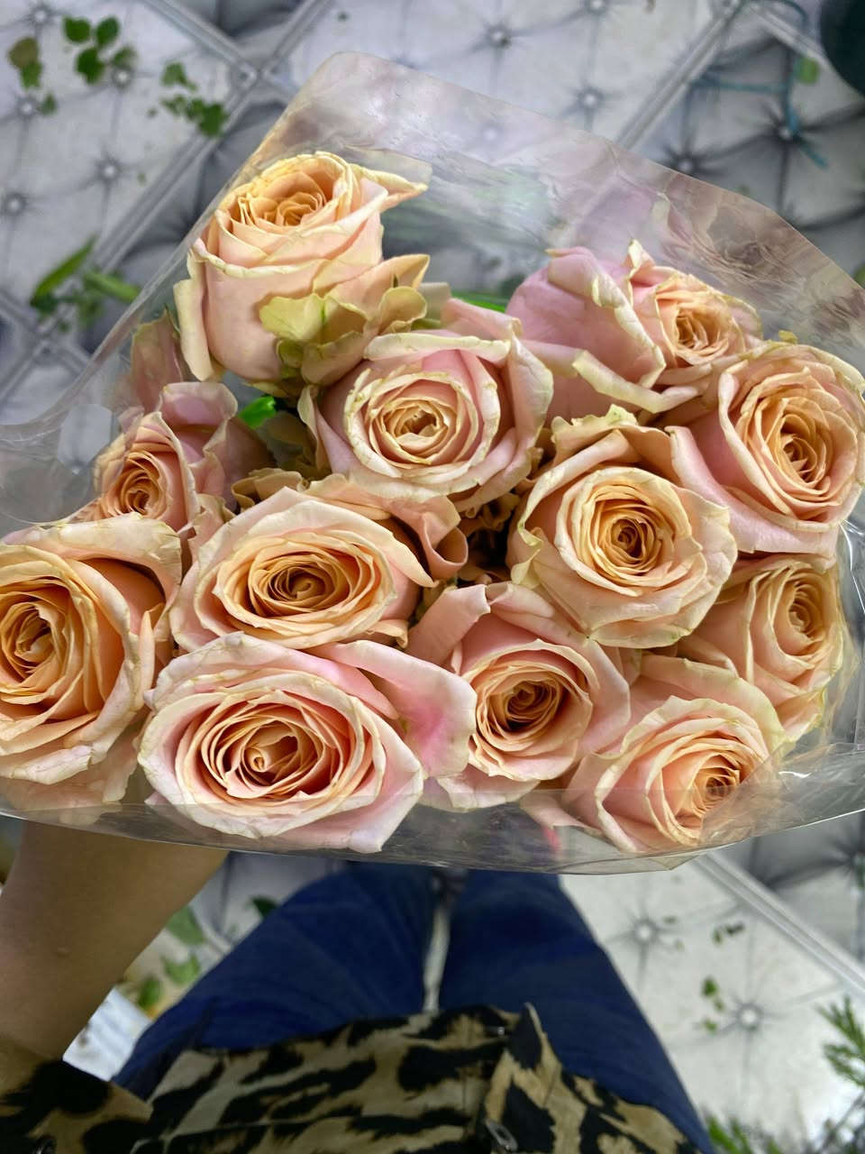 #بيبي #روز 
لا نبيع ورداً فقط…
بل نهدي لحظة، ونغلف شعور، ونرتّب ذكرى تبقى في القلب 
🎀 تنسيقات ورد طبيعي وصناعي مُختارة بعناية، لكل  #مناسبة:🎁
• #تخرج 🎓
• #مواليد 👶
• #خطوبة 💍
• أو حتى “بدون مناسبة، لأنك تستحق❤️.
🪄 كل باقة تحكي حكاية ذوق…
ونترك فيها لمسة من #الحب🌷
للحجزواتساب *********** 
 #الرفاعي قرب الجامعة #سومر #مجاور قسم #الداخلي 
#توصيل سريع سريع 🏍️🏍️🚗🚗
