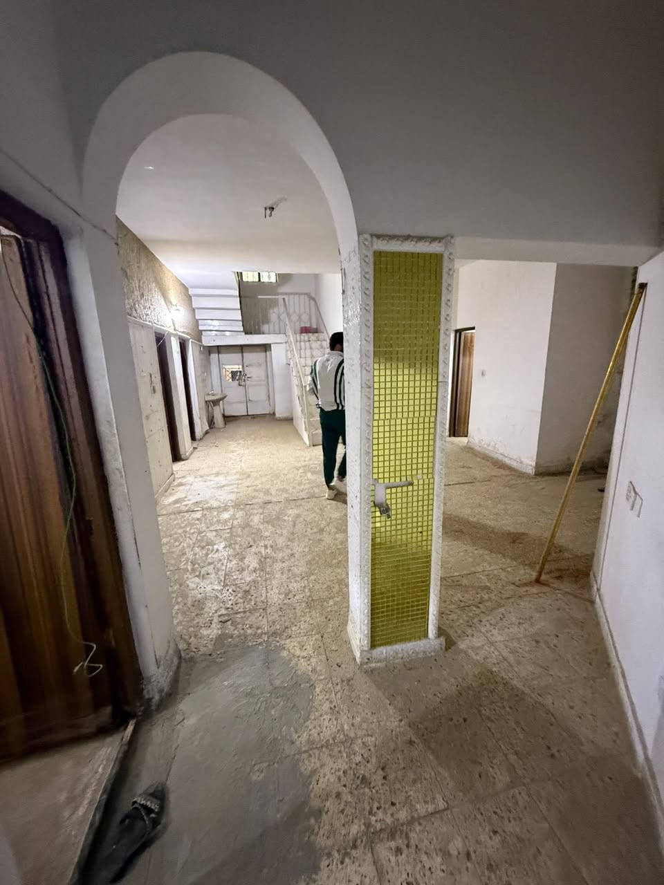 #للايجار في السيديه
🌐بيت مساحه 300  متر طابق واحد 
💠غرفتين نوم 
💠صاله
💠مطبخ 
💠وخدمات عدد ٢
💵 بدل الايجار 800 الف

📍موقع مميز بشارع النخل

⚜️للاستفسار ولتواصل ↘️↘️
***********
