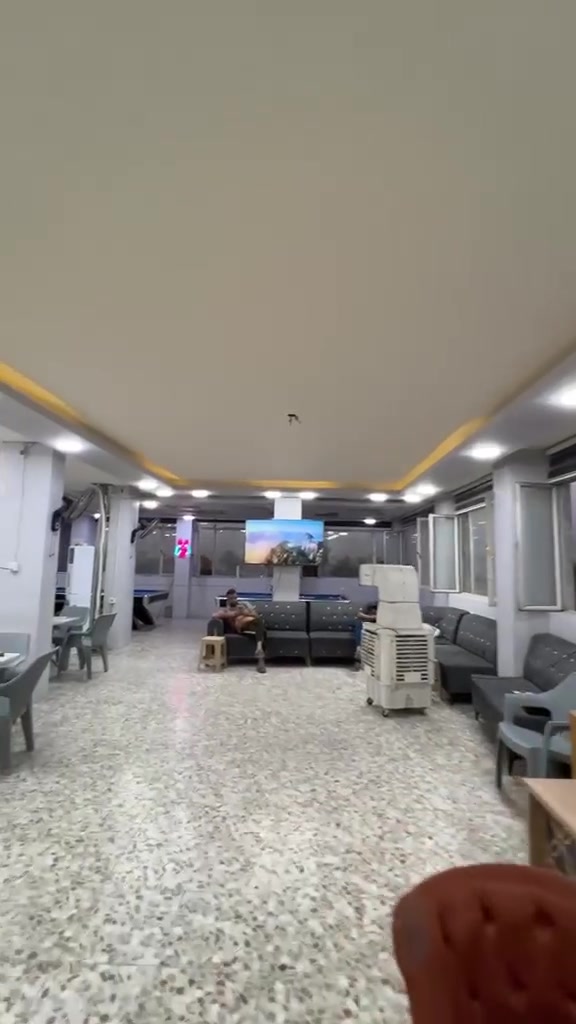 السلام عليكم
شباب كوفي اسمة احلا جو للبيع مكانة سريع حي العامل مقابل جسر المشاة الجديد عمارة دردشة القديمة
بي غراض كوفي كاملة ما بي اي نقص كلشي موجود بي وحسب الفديو الي منزلة واي استفسار اني حاضر 
وهذا رقمي 
***********
