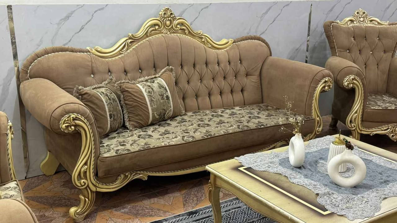 تخم زان تركي ١٠ مقعد مع طبله وسط كبيره نضيف جدا*********** بغداد, العراق
