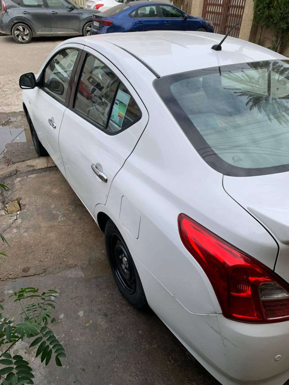 سلام عليكم للبيع نيسان سني  هندي موديل ٢٠٢٠ بغداد رقم الانكليزي بسمي ماشية ١٢٥ بيها باب مبدل ومكانين بارد فقط السعر ١١٠ وبيها مجال بغداد حي القاهرة ***********
