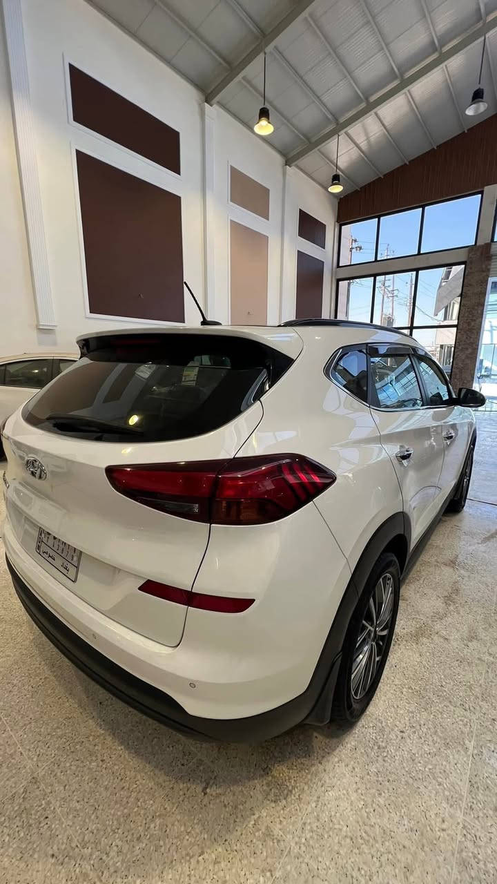 بسم الله الرحمن الرحيم 🤍
هيونداي توسان 2020 بنوراما‼️
* عدد الممشى 69 KM
* بنوراما 
* 5 عدسات 
* محرك 2000
* حساس أمامي خلفي
* لون ابيض 
* الملاحضات (داخل المنشور )
للاستفسار والتواصل 👇:

***********

📍العنوان بغداد - الرصافه
