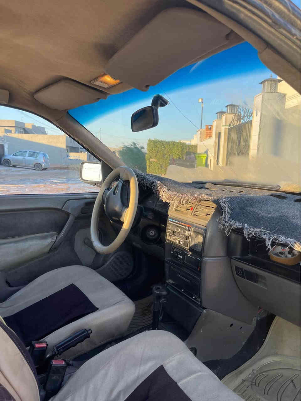 ڤیکترا مۆدیل ١٩٩٠ شورتەیی مەکینە ٢٠ تۆماتیک ئێرفلۆ کەپس بیلادی چوار تایەی نوێ پێش کەپس بە شەرتی بەناو کردن بێ تەقەو ڕەقە سەنەوی ٢٠١٩ بەسەرچووە ٣٨٠ هەزار غەڕامەی لەسەرە.
.
نرخی ٣٨ وەرەقە و مەجال
شوێن هەولێر 
*********** أربيل, العراق
