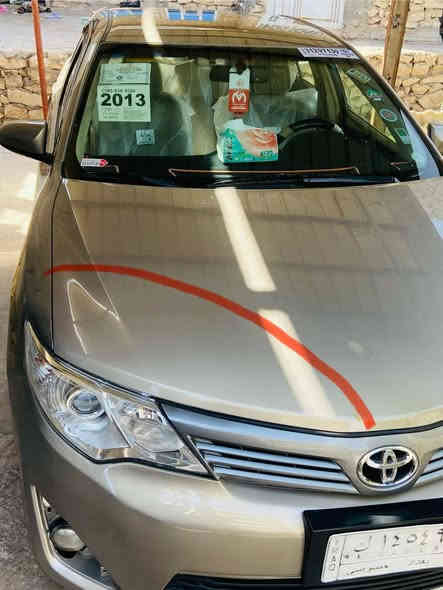 سلام عليكم كامري موديل 2013خليجي بيه صبغ ماشر عليه خط احمر باقي مكفول سياره جديده رايده ب15$$او بيه مجال بسيط هذا رقم تلفوني اليحب يستفسر ***********
