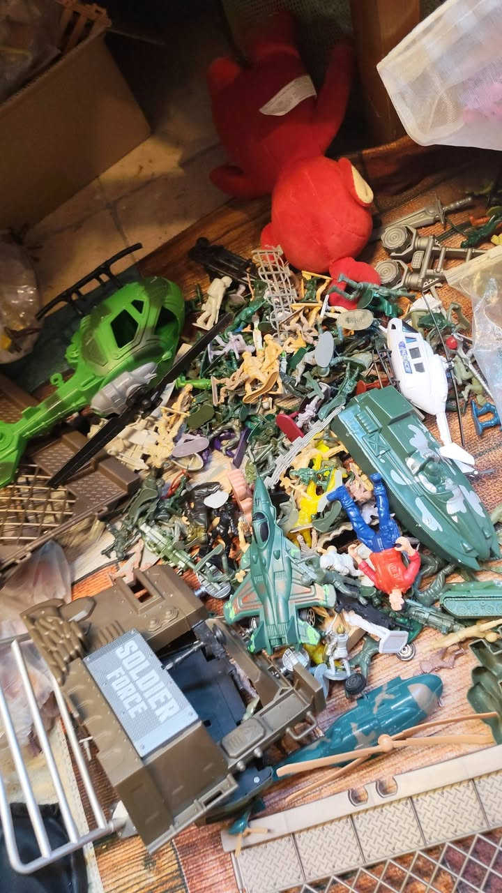 مجموعه كبيره من جنود ام القاعده


**إذا كنت صاحب هذا الإعلان وتريد حذفه لأي سبب، رجاءا أرسل رسالة إلى الدعم الفني**