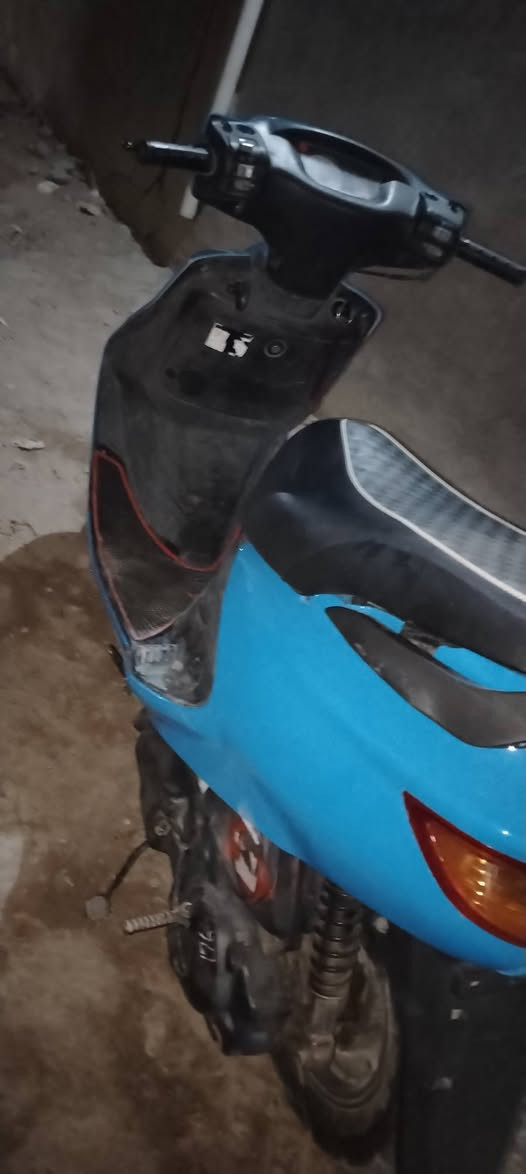 السلام عليكم
دراجه فراشة نثيه للبيع فقط الدراجه ما مفتوحه شلعه ومعدل 
خير من الله بيها مكاتبه 
السعر / 500 وبيها مجال 
المكان كوفه شارع المعمل 
رقم التواصل /***********
