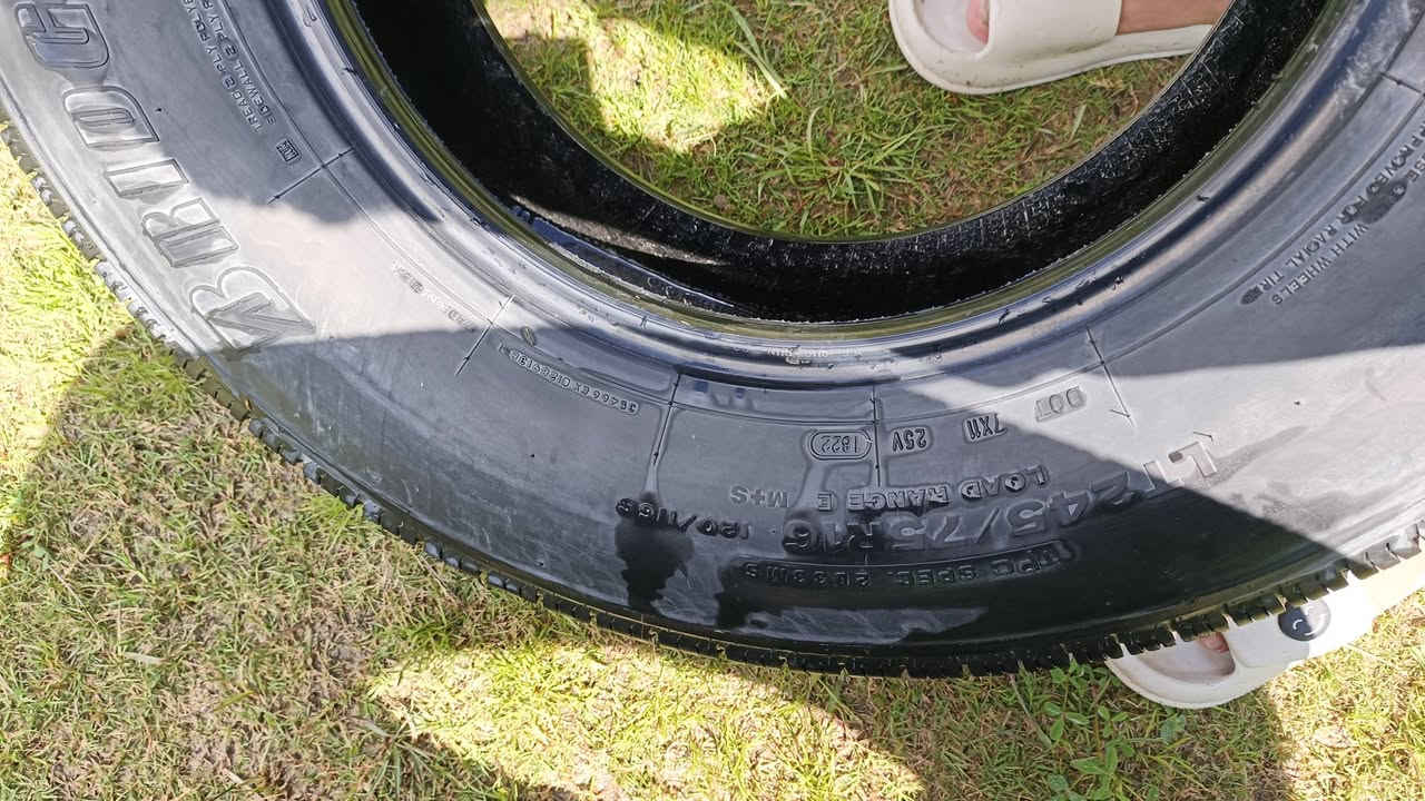 تخم تاير برجستون 3 امريكي واحد ياباني فتيلة
مديل2022
 قياس 245/75R16
سعر 150 
مكاني طويريج للتواصل خاص


**إذا كنت صاحب هذا الإعلان وتريد حذفه لأي سبب، رجاءا أرسل رسالة إلى الدعم الفني**