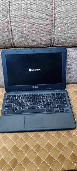 لابتوب دراسه ذاكره 16 مستخدم نضيف سعر 80 الف ***********
