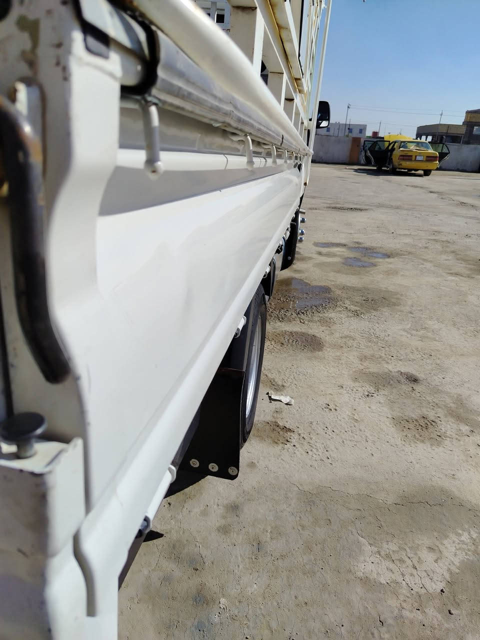 السلام عليكم
كيا فحل 4000 

مديل 21

رقم قادسيه 

تحويره كامل  لايت زنون  

السياره كفاله عامه 

السعر 168وبيه مجال 

***********

***********

 مكان السياره ذي قار الشطره
