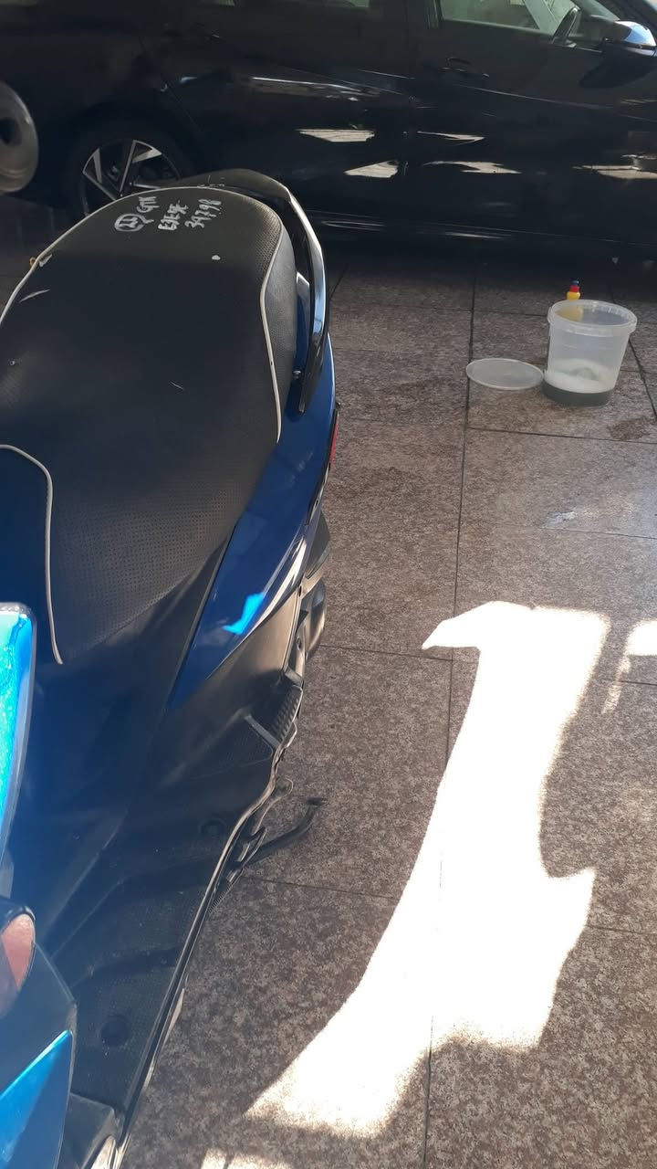 سلام عليكم جيتي ار للبيع مقفوله من كلشي مكينه ممفتوحه جيب فيتر وياك وتعال دراجه حديث سعر 850بيها مجال العنوان بغداد الغزاليه شارع المركز  ***********
