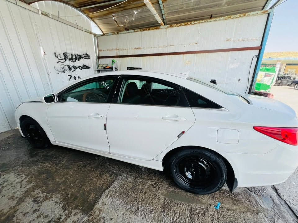 سلام عليكم سوناتا 14 بانزين بانزين ادوات كصه جنطه متوم طبق الأصل اربيل 
مكينه 2400كفاله عامه عدا لكصه 
مكينه وكير خير من الله      بانزين 
حداديه 100
تبريد ثلج ❄️ 
تبريد كشنات 
جاهزه مجهزه ماناقصه ربع دينار  مكاني ناصريه شطره السعر 43 وبيه مجال بيع متوازي ***********
