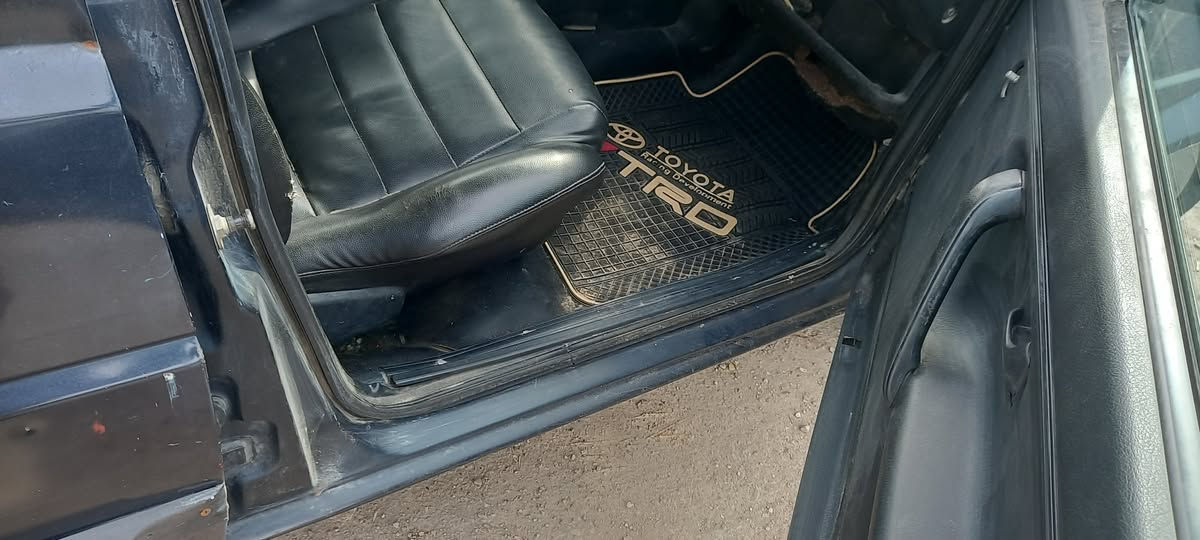 للبيع رقم بغداد دولي باسمي مكان السيارة بغداد الطالبية *********** السعر ٢٨
