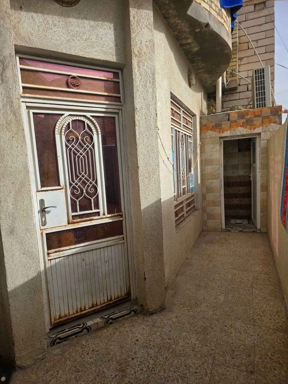 دار للبيع منطقة مغربه المساحة ١٤٠ متر ثلاث غرف نوم السعر ١٢٠ مليون ***********
