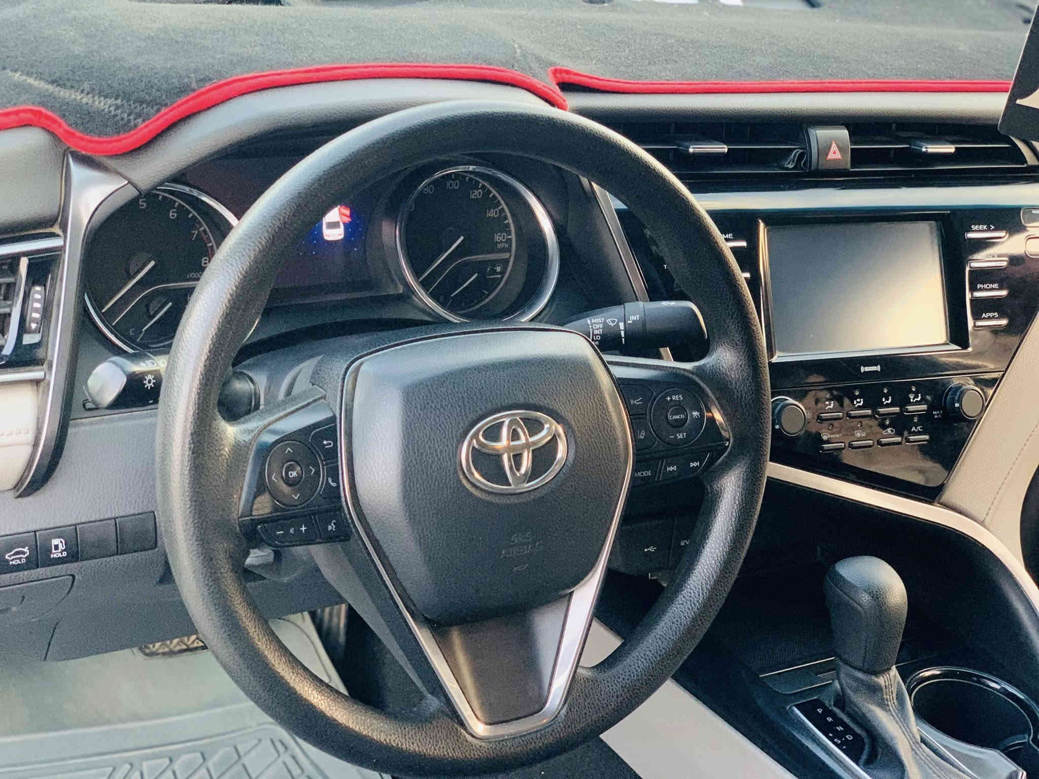 السلام عليكم
كامري موديل 20 LE بچم كبس ضرر خلفي 
رقم سليمانية سنوية وهزة جديد ماشيه71
ضرر قطعتين جاملغ وقبق الصندوگ تبديل 
بچم كبس 
السعر 185 
***********
