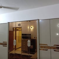 غرفة للبيع • مجال قليل