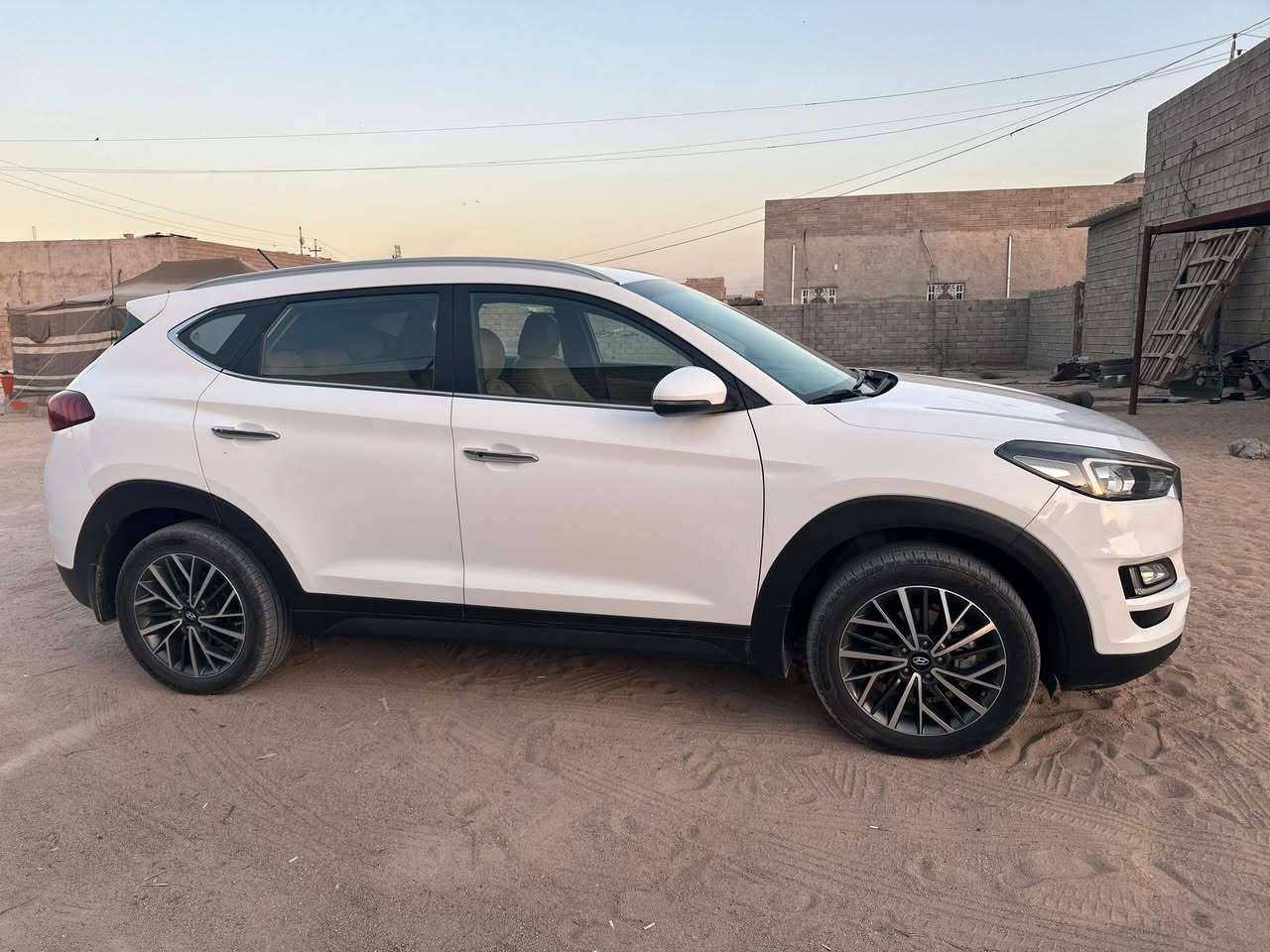 سلام عليكم توسان موديل 2020 للبيع
سيارة كفاله عامه وجديدة كلش
سيارة اقساط استقطاع مباشر باقي اقل 6 اشهر وتخلص 
مكان البصرة الزبير 
***********
***********
