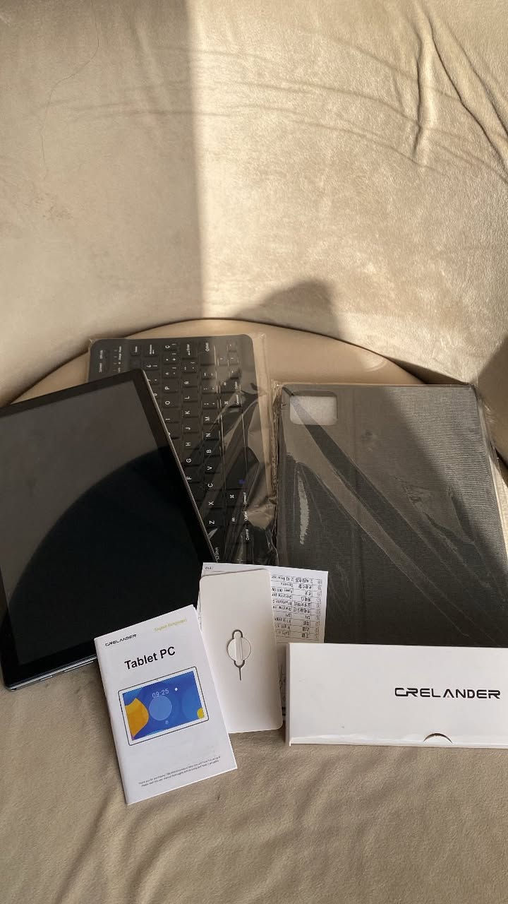 تابلت امزون يفيد للدراسة والتصفح مع كيبورد وقلم
الذاكرة 128 والعشوائية 12
جديد بلكارتون ممستخدم سعره 100الف وبيه مجال بسيط والمواصفات هواي يحمل شريحة الكامرة 13 الخلفية الجهاز. جديد للأستفسار اكثر اتصل على الرقم***********
@إشارة
