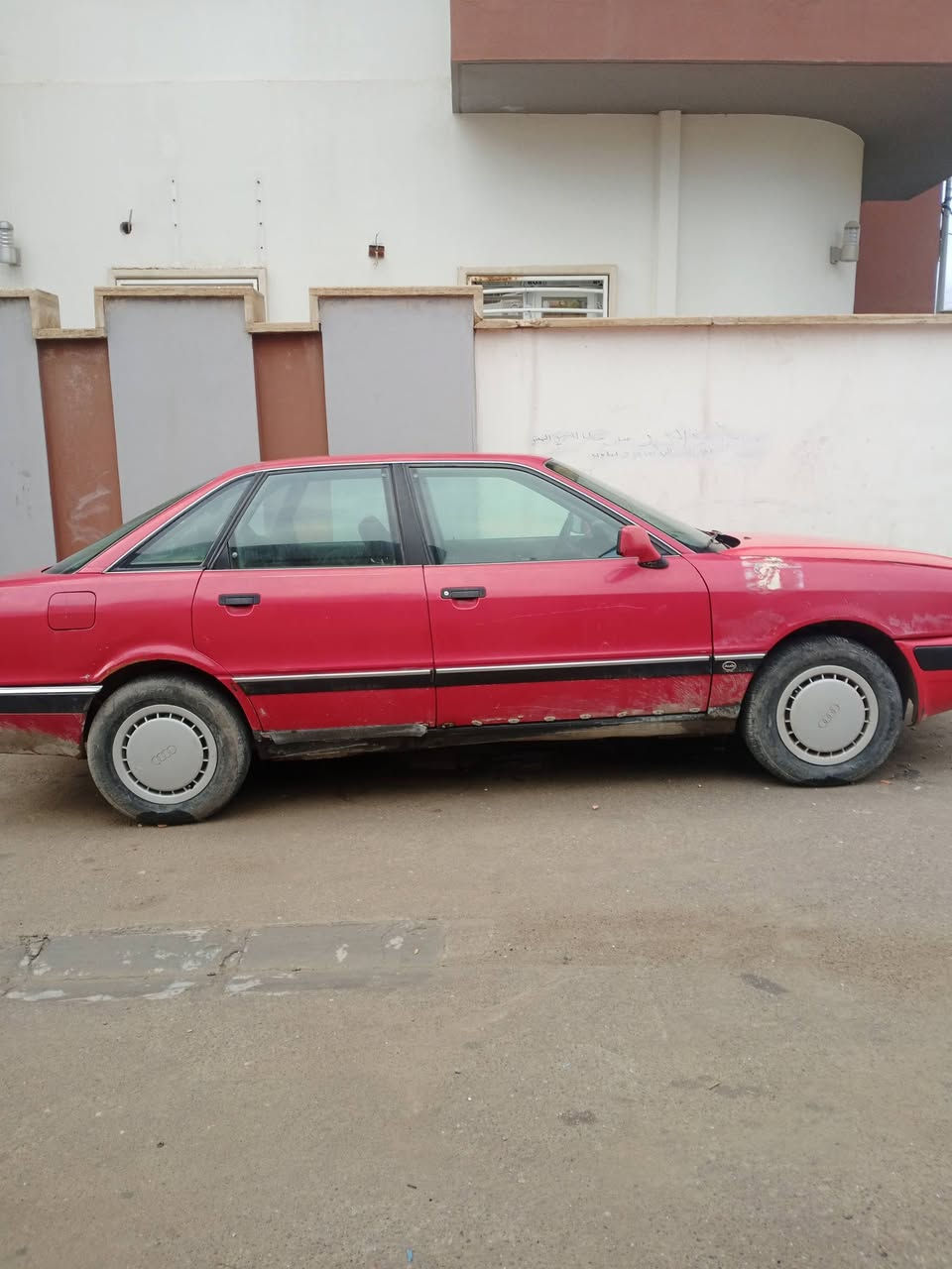 للبيع اودي موديل 91 خمسة اسرندر بدون صبغ سنويا بيضه شرط التحويل ***********بي واتساب
