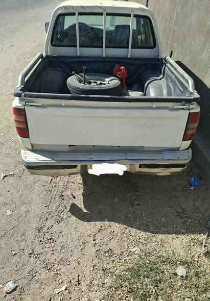 سيارة بيكم كريد ويل موديل 2006 رقم بابل الماني تحويل مباشر بأسمك تخم تاير سمكرة جديدة مصبوغة حزام للجمالية محرك جيد كير جيد
فقط تحتاج الى دوشمة وترتيبات بسيطة 
الرقم للأستفسار ***********
