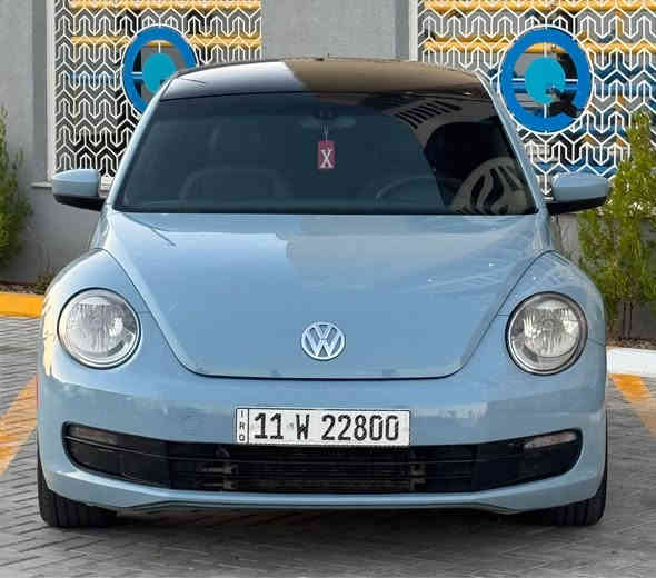 VolksWagen Beetle فولكس واكن بيتل 2015
لون مميز / رقم مميز بغداد بأسمي تحويل مباشر
ضررها بامريكا بسيط جداً موضح بالصور 
 بدون دواخل ( الايرباكات سليمه )
المواصفات : 
- محرك حجم 1800 تيربو 
- شاشة كاربلاي CarPlay & AndroidAuto
- كاميرا خلفية
- كشنات جلد 
- كشنات تدفئه
- ستيرن D shape 
- اضاءة زينون عالي / ناصي / كشافات
- ويل حجم 17 أصلي
- مفاتيح عدد ٢
محرك و كير غير مفتوح شرط الفحص 
نوزلات و بلكات و فيت بمب جدد مسويلها ادامه 
حتى الدهن مبدله جديد Adinol
 صدر امامي خلفي جديد
تبريد ثلج و تخم تاير جدد. جاهزة مابيها نقص
نظيفة جداً من الداخل و الخارج و ترايها يخبل
سنويه و هزه و ارقام جدد
السعر 109 ورقه بيها مجال للطيبين
عنواني بغداد 
***********
*********** بغداد

