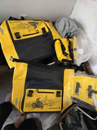 اكسسوارات سيارات • متوفر