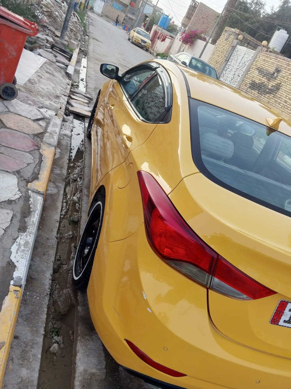 الانتره 15 خليجي رقم بغداد تحويل السياره مكفوله من التبديل بيه بس بارد الباب الصدر واشويه بالدوسه نقص دبلات وربل مشروح بالحداديه الگدام سعر 115 ***********
