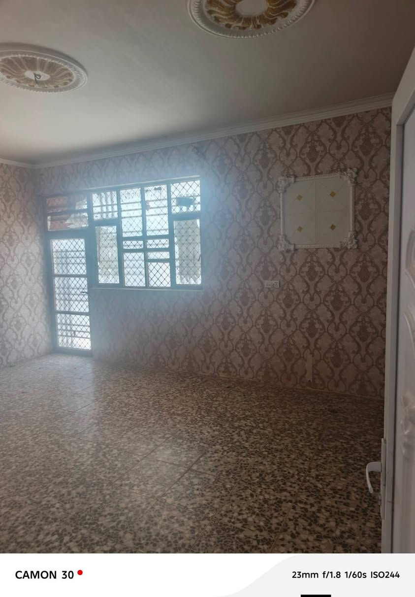 دار للايجار هورجب شارع البدخيل
مساحه ٧٠٠ متر 
 
البيت ٣ غرف نوم
واستقبال 
وصاله ومطبخ 
 الاستفسار الاتصال او مراجعة مكتب ليث الجبوري للعقار
***********
***********
