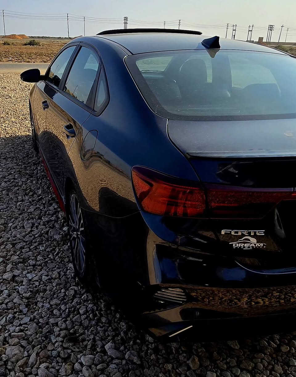 كيا فورتي 2023 لون فيلي GT-LINE ماشية 41 الف ميل
رقم أربيل بأسمي تحويل مباشر 

وارد امريكي – محرك الفين دوش – بصمه – فتحه - شاشه – كاميرا - كشنات جلد و مخمل - تحكم سرعه  - فول تحكم ستيرن - شاحن وايرلس - ويل 17 رياضي - هاندبريك كهرباء - اضويه اماميه و خلفيه LED - نظام عرض الكاميرا - تشغيل عن بعد – بروجكتر LED - حساس تجاوز - تحديد مسار - رادار امامي / خلفي / جانبي – تحذير الخروج عن المسار - نقاط عمياء - أوتو هولد - دخول ذكي - وضعيات قيادة ( سبورت / نورمال / سمارت )  سستم صوت هارمن كاردن

أيرباك البردة عكس السايق طاك ( باقي الأيرباكات سليمة )

المحرك + الكير + الصدر مكفولات كفالة تامة
السيارة جديدة مابيهه أي نقص 

الحادث: الجاملغ الامامي والباب الامامي عكس السائق مبدلات قطع أصلية نفس اللون

مكاني بغداد البياع 
*********** بغداد, العراق
