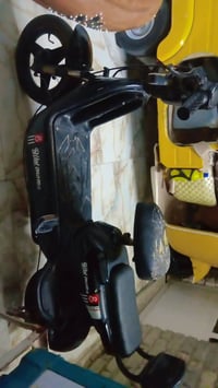 من رخصت مدير الكروب  دراجه شحن للبيع عطلهة عقل وحساس مال تاير سعرهة 10...